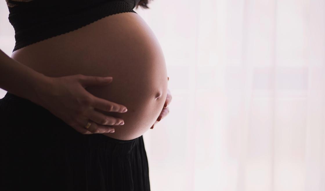 Pregnant woman stomach